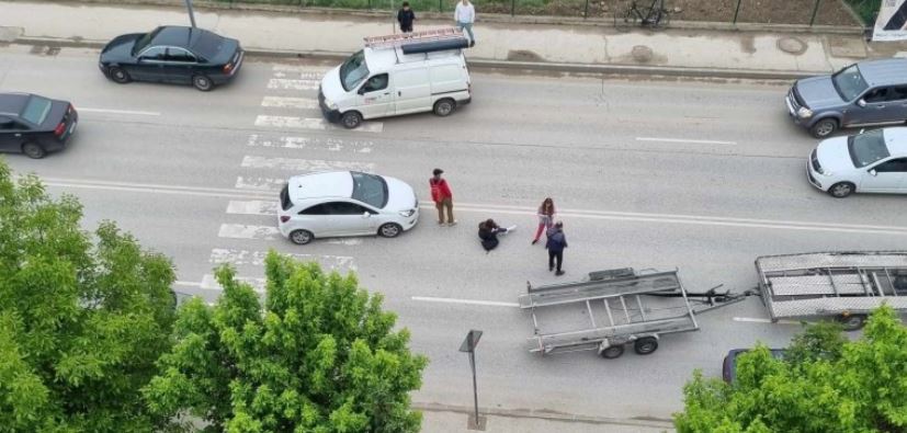 Блъснаха момиче на пешеходна пътека в Пловдив Очевидците разказаха че