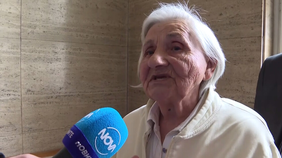 Снимка: Бабата на Габриела Славова: Не съм отгледала убийца! Възпитана е, пуснете я да си гледа децата
