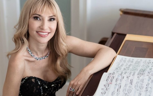 Донка Ангъчева, пианистка от Пловдив